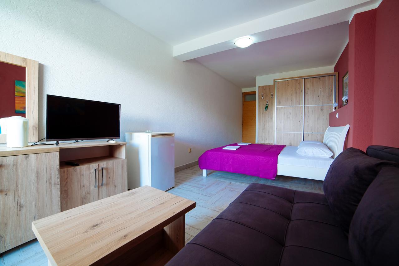 Apartments Art อุลซิน ภายนอก รูปภาพ